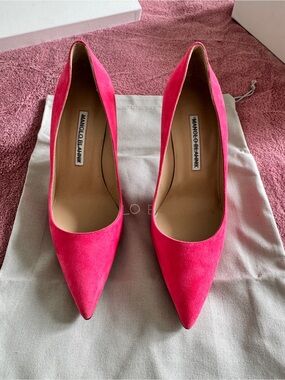 Manolo Blahnik BB Pink Suede Pointed-Toe Pumps